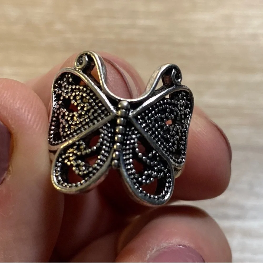 NEW Boho Butterfly Ring - Picture 2 of 8